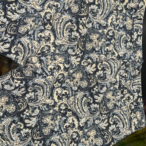 Talbots Paisley Capris - Black and Cream - Picture 10 of 11